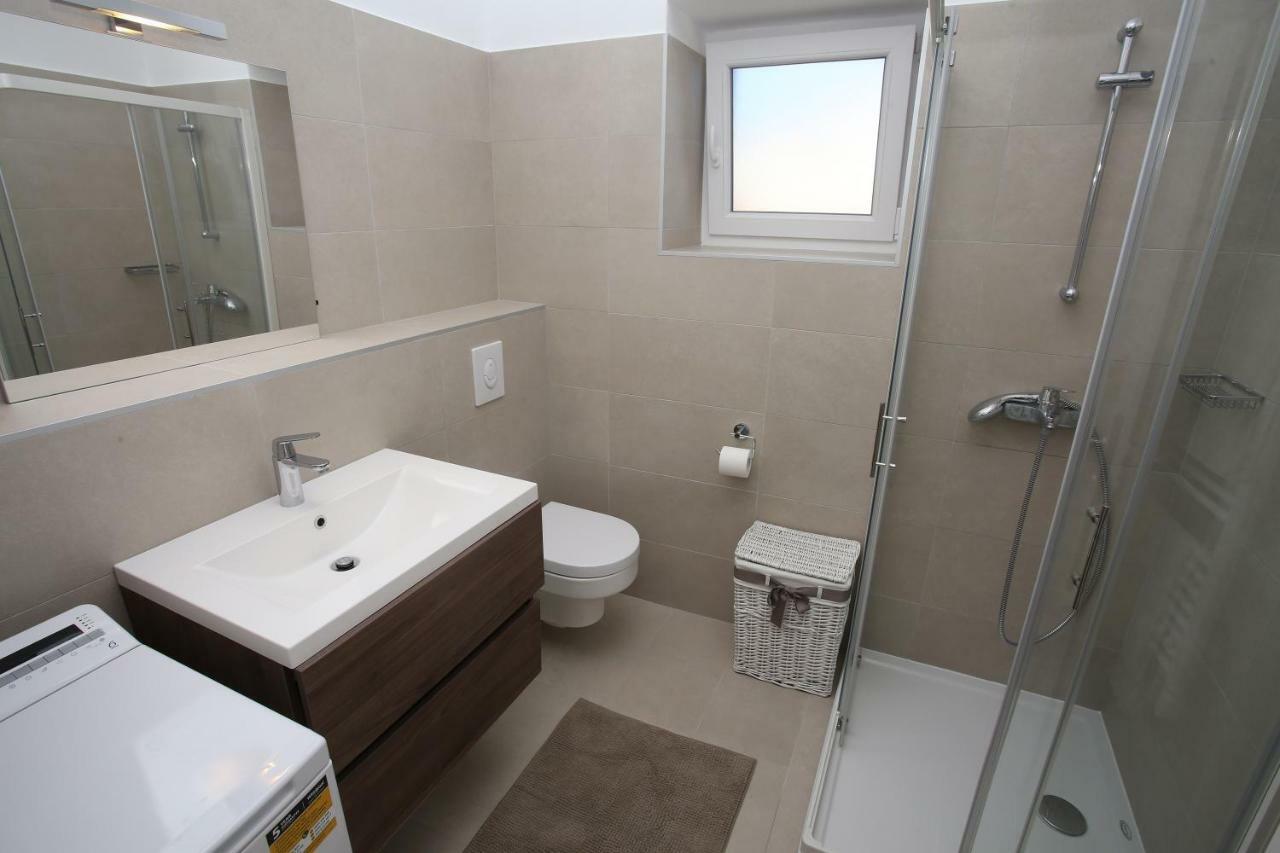Apartmani Tri Bunje Tribalj Exterior foto