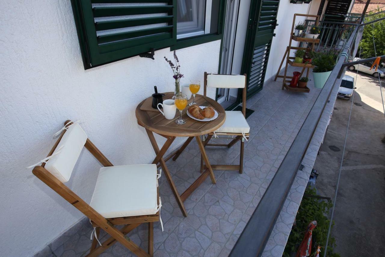 Apartmani Tri Bunje Tribalj Exterior foto